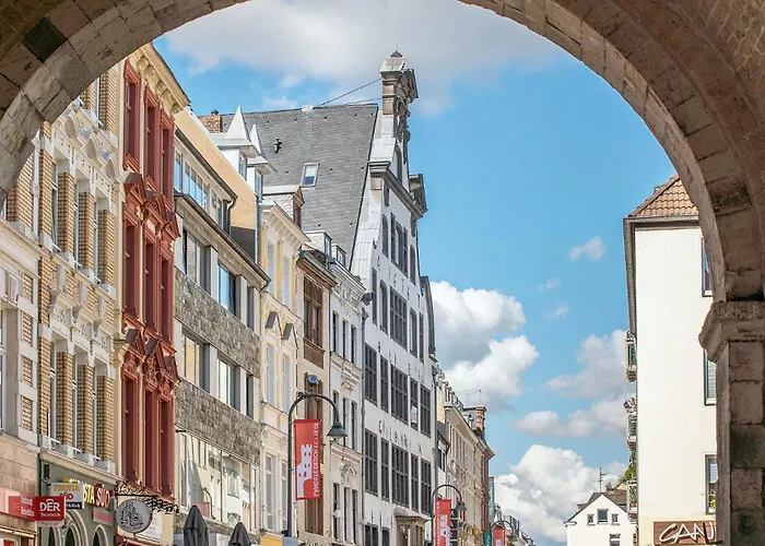 Ruhiges Altbau-apartment In Bester Lage Apartamento