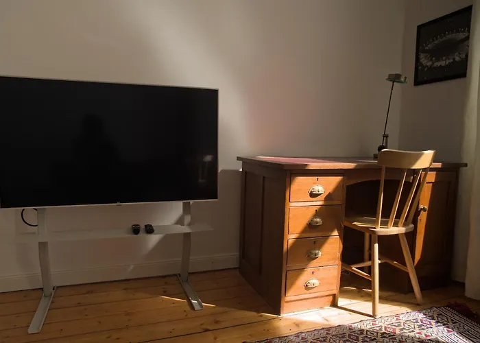 Ruhiges Altbau-apartment In Bester Lage *